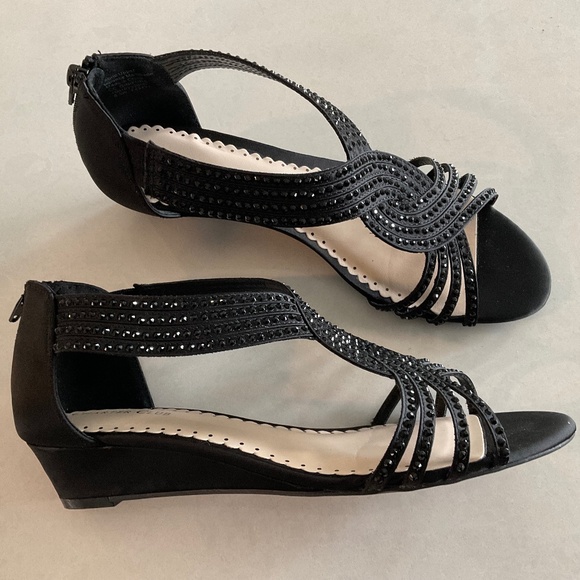 CHARTER CLUB Sandal Black Satin Embellished Zipper Back  Size 8.5 W - Picture 1 of 9